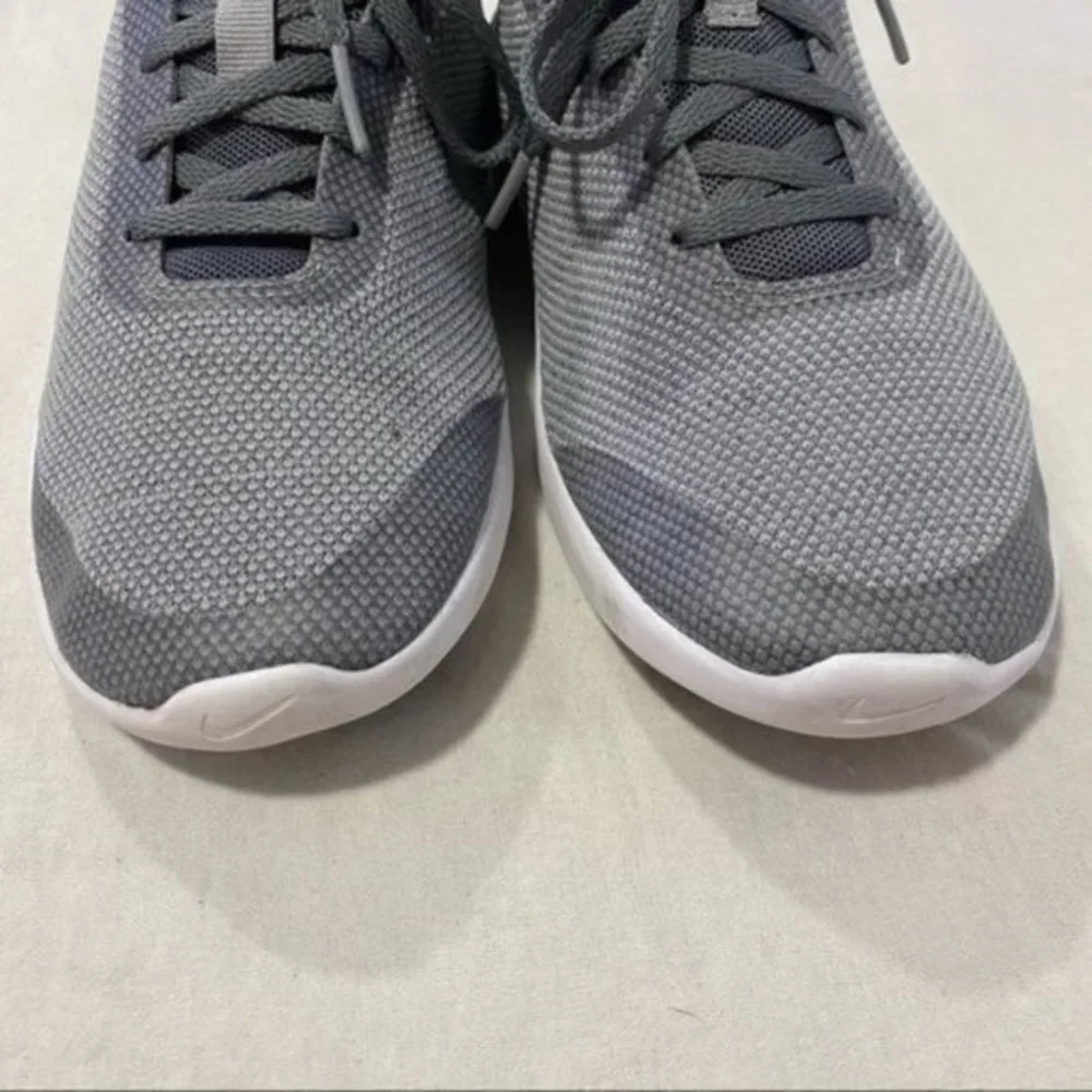 Nike Flex Experience RN 7 Gray Sneakers Size 7‎